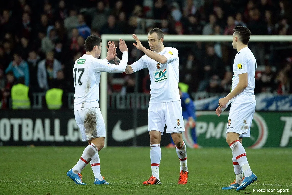 monacon n en demande pas trop a berbatov iconsport anr 120214 23 1376345