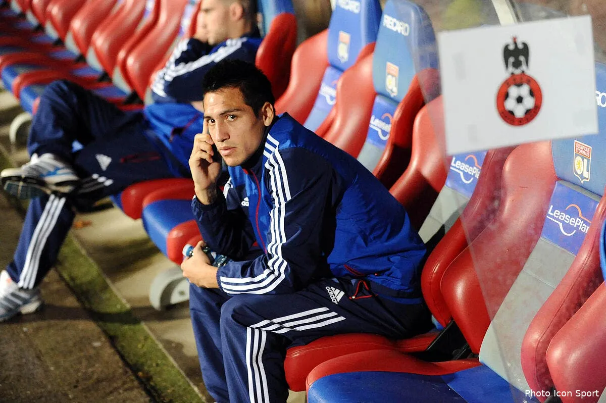 monzon dit merci a l ol de l avoir prete iconsport jpt 221212 06 4948053