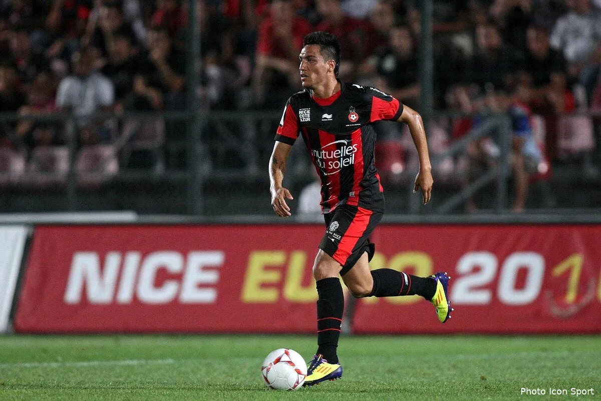 monzon un petit probleme aux adducteurs mais pas de doute pour l ol iconsport blo 110812 54 5038965