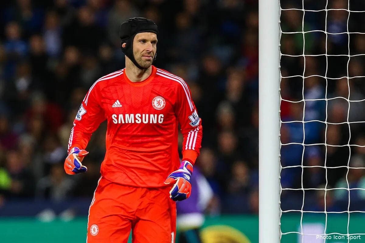 mourinho demande a chelsea de bloquer cech cech 3110897