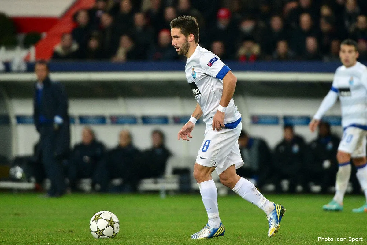 moutinho et rodriguez debarquent a monaco iconsport wip 041212 30 14957771