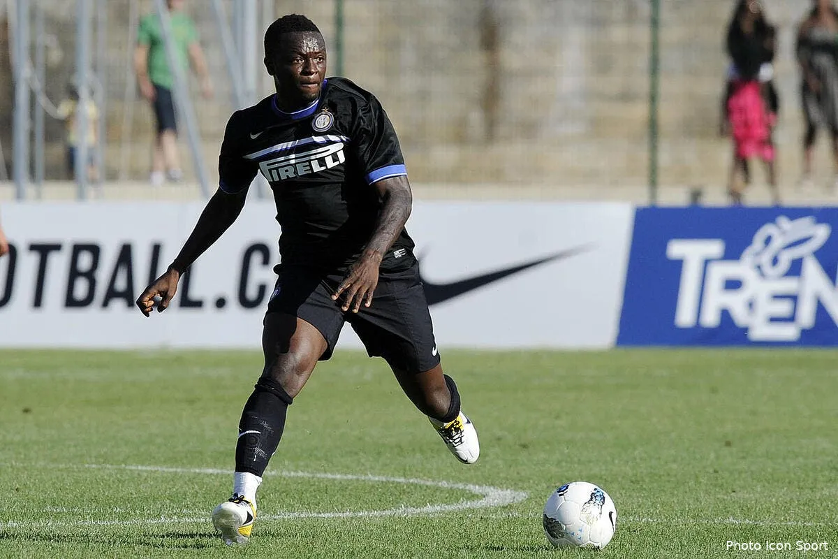 muntari passe de l inter au milan ac iconsport ima 200711 20 0830564