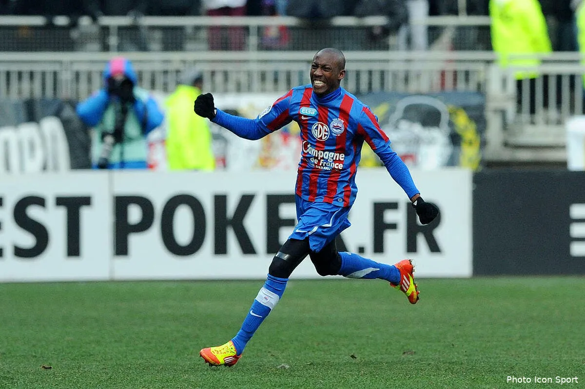 nabab le buteur aux pieds carres qui a fait plier l ol iconsport jpt 110212 05 1731047