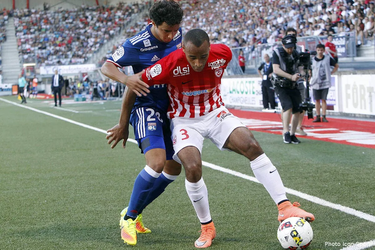 nancy remercie l ol pour etre n 1 a video gag iconsport mrv 140816 05 25151740