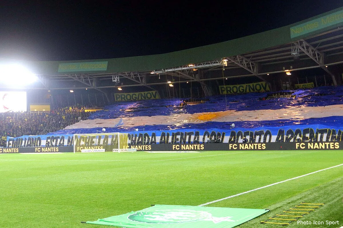 nantes asse l hommage a sala gache par des sauvages icon lem 300119 05 35243891