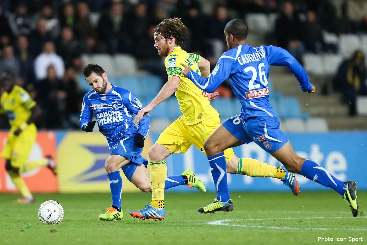 nantes premier a prendre le quart iconsport vmi 171213 01 0472273