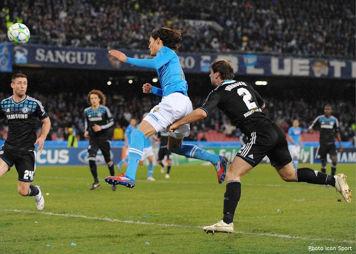 naples bat chelsea et les clubs anglais boivent encore la tasse iconsport l cavani mi2 166631444