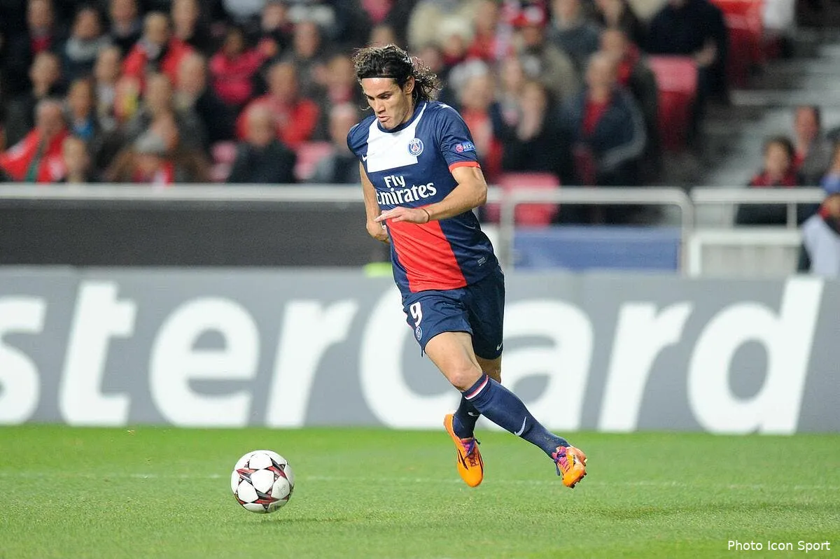 naples est content d avoir refile cavani le perso au psg cavani 376785