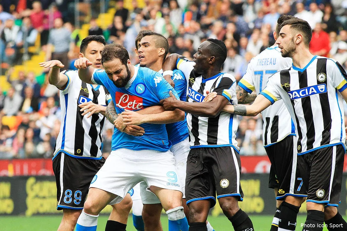 naples gonzalo higuain prend une grosse suspension iconsport liv 030416 08 09138808