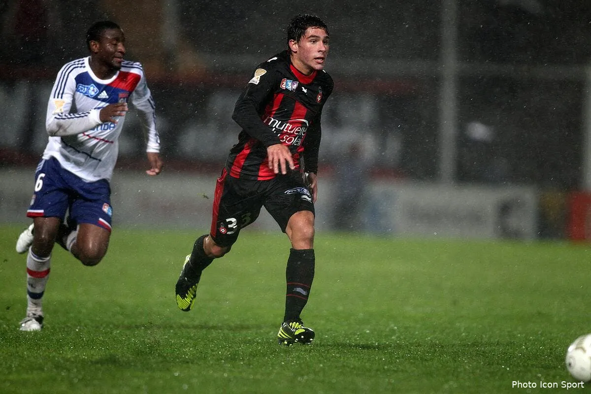 neal maupay nice 2e plus jeune buteur de l histoire de la ligue 1 iconsport blo 311012 08 2145575