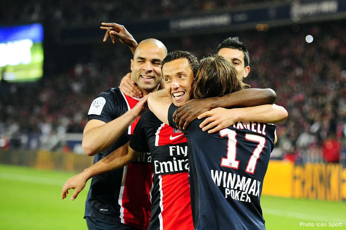 nene c est le plus fort pour les supporters parisiens iconsport noe 130512 05 1235489