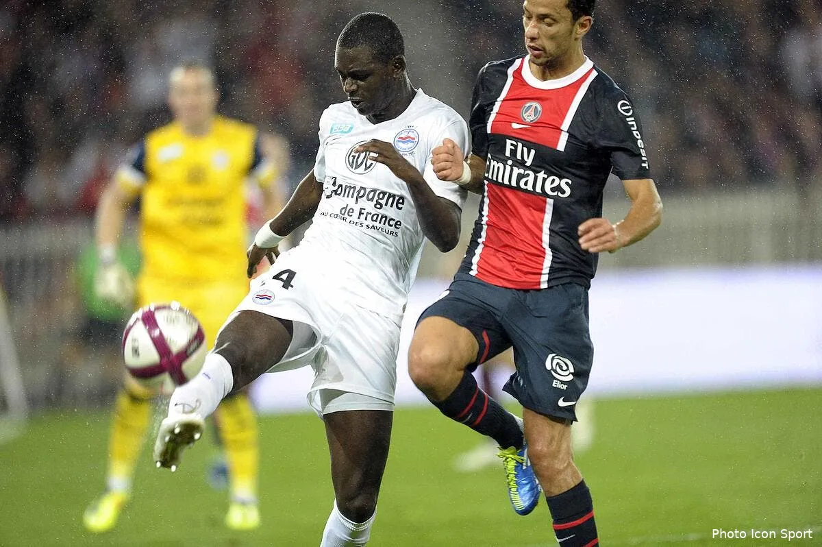 nene revient au galop du bresil pour soutenir le psg iconsport per 291011 33 5432484