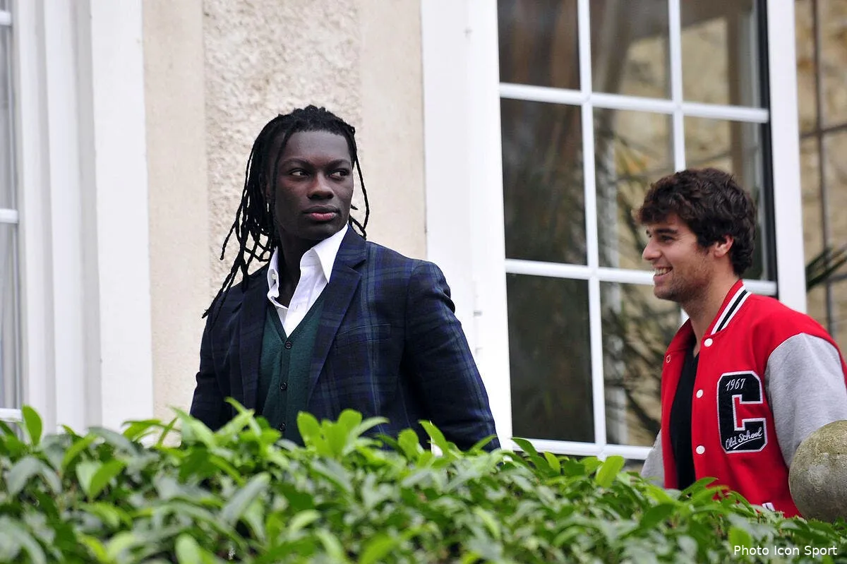 newcastle debarque a lyon pour le duo gomis gourcuff iconsport noe 121112 05 2663835