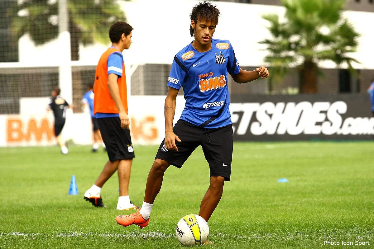 neymar a deux doigts de rejoindre l ol iconsport is 08052012 59 0336457