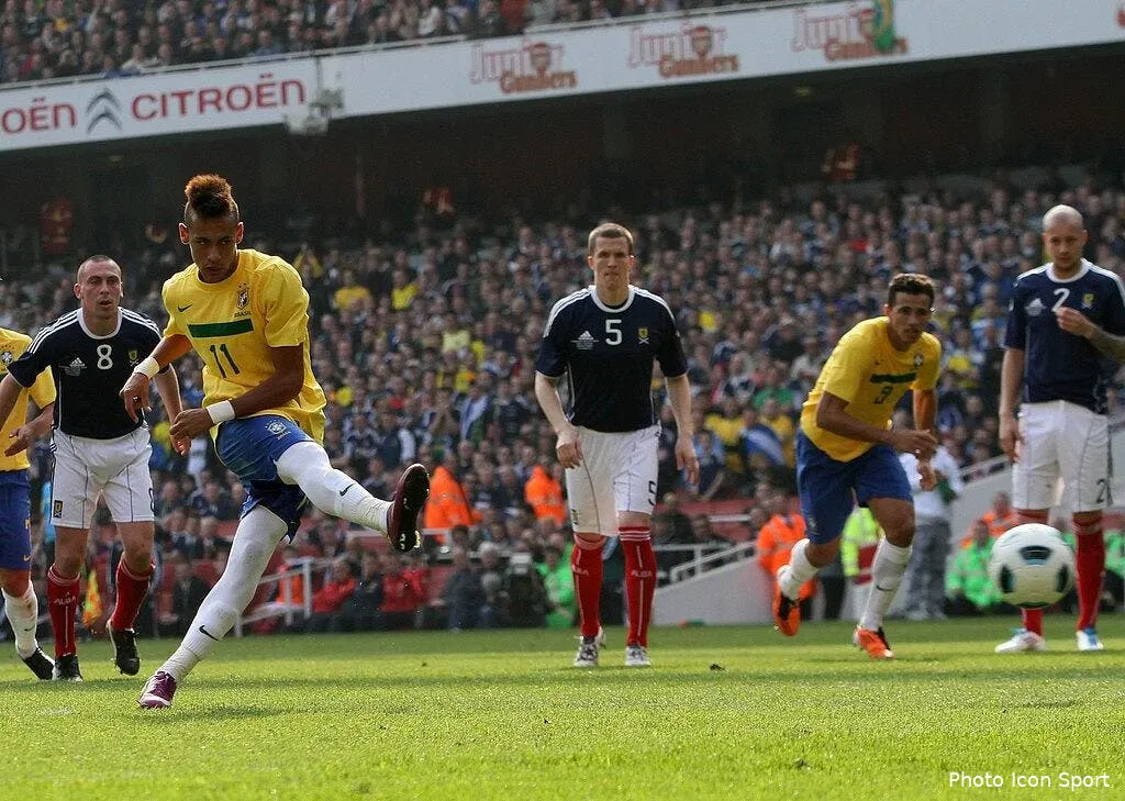 neymar continue son tour d europe avec barcelone 69448 17442