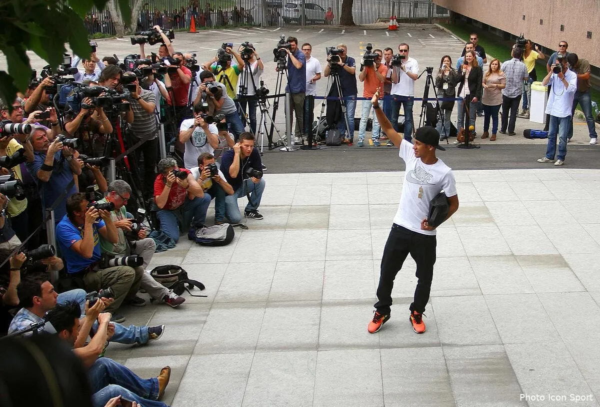 neymar je suis venu pour aider messi iconsport lof 030613 05 09 158735