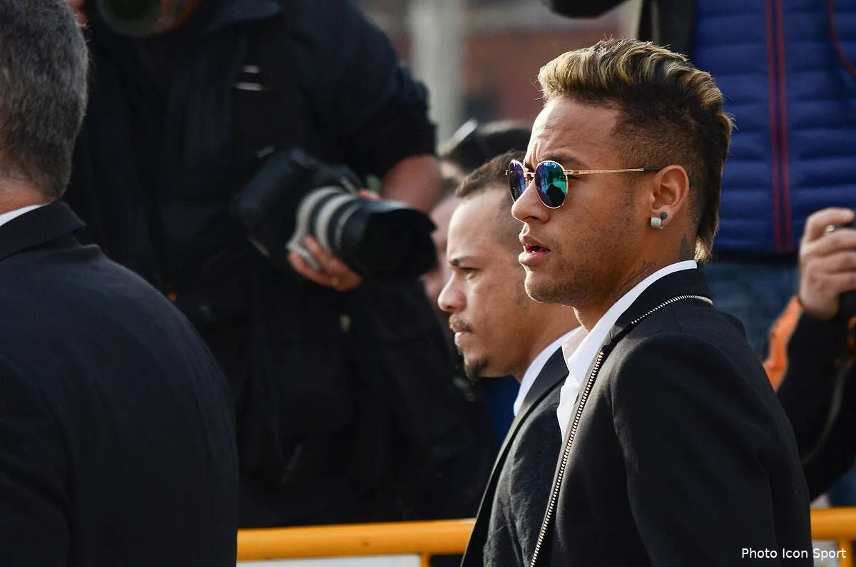 neymar se prend un gros tacle par la justice bresilienne iconsport vis 020216 10 02133782