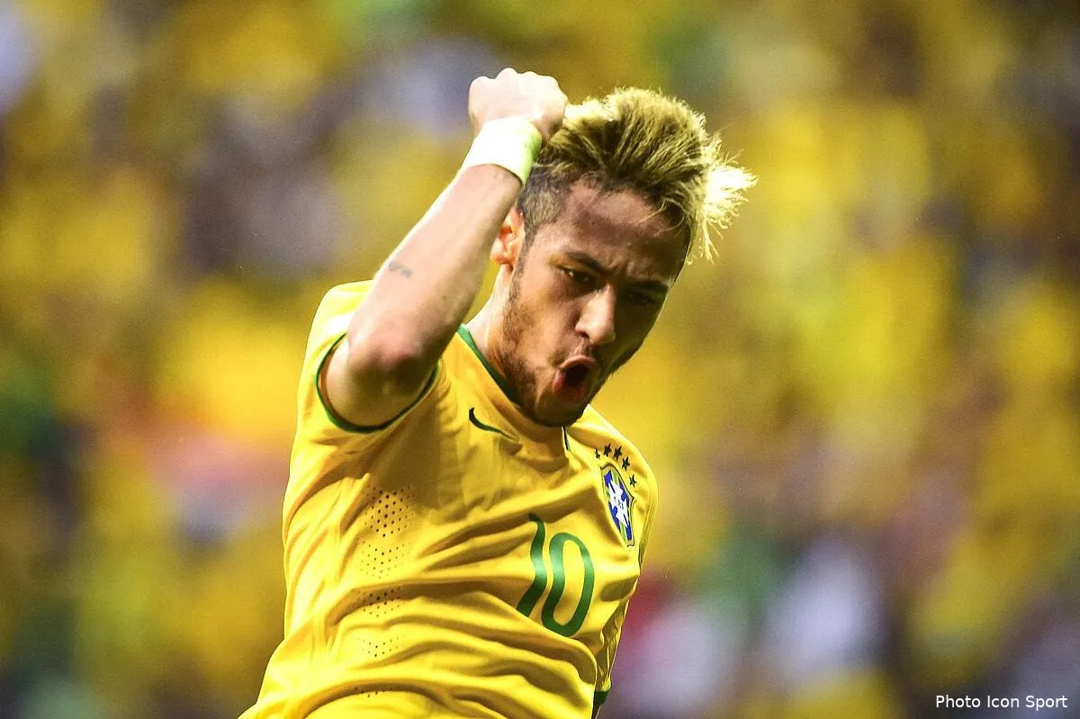 neymar signe un quadruple le bresil gagne 4 0 iconsport ppg 230614 04 0494355