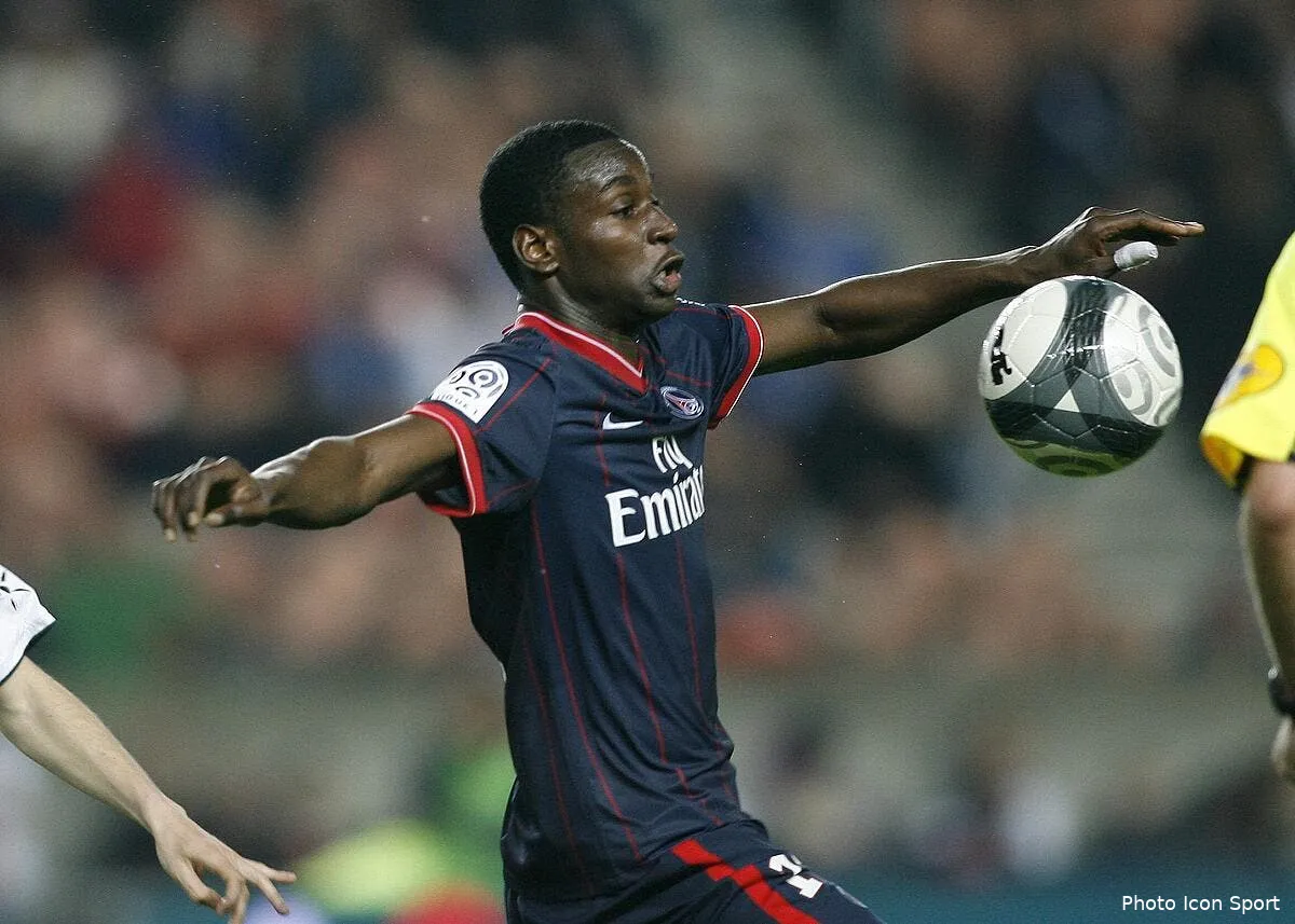 ngoyi ne se voyait pas faire son trou au psg iconsport per 240410 88 11836788