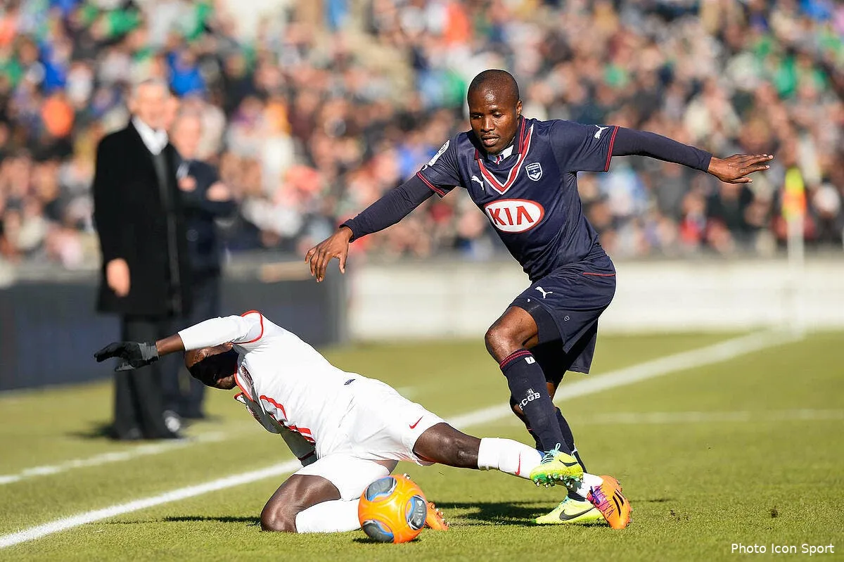 nguemo place la barre tres haut a bordeaux nguemo72009