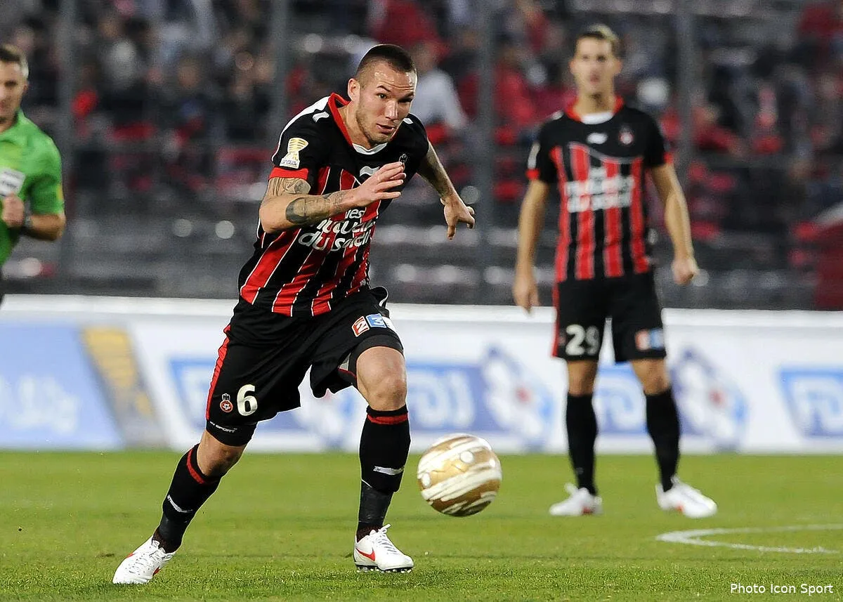 nice a pris un coup derriere la tete a brest iconsport aim 110112 28 5029865