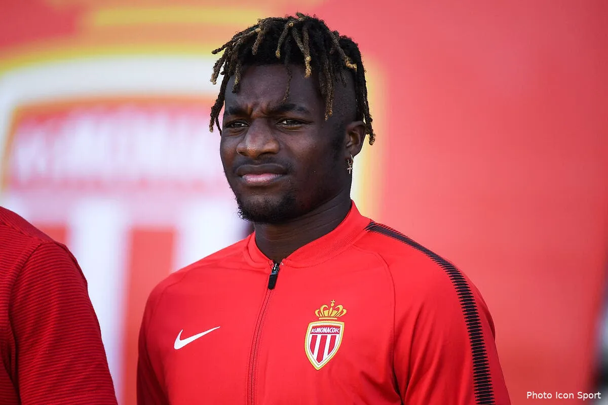 nice apres sneijder saint maximim debarque chez les aiglons iconsport icon dib 290717 100 138188825