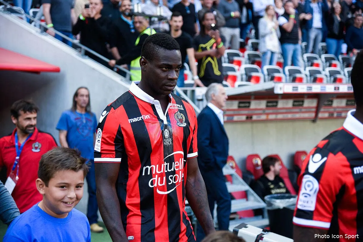 nice balotelli enerve serieusement liverpool iconsport del 301016 93 20160490