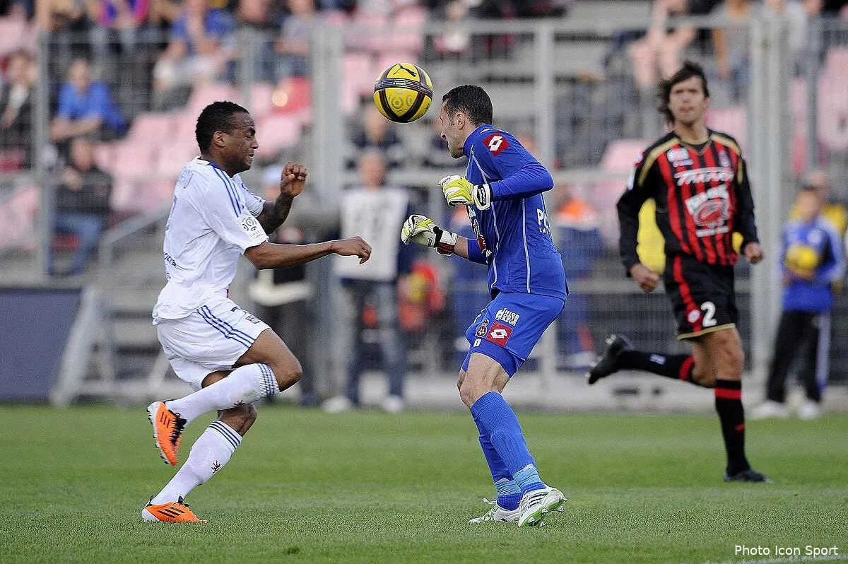 nice compte sur un petit lyon pour se faire les crocs iconsport aim 030411 05 2622639