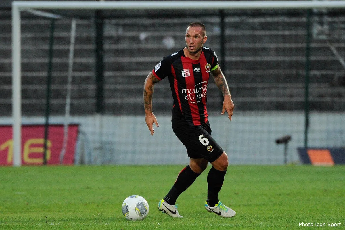 nice ne joue pas vraiment la coupe d europe face a limassol iconsport anr 170813 69 1963881