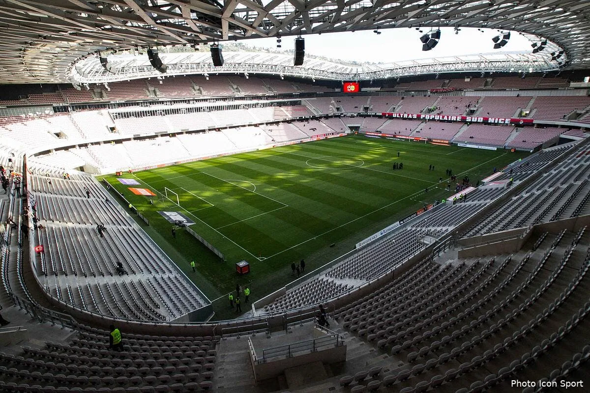 nice ol dans une allianz riviera desertee iconsport jcm 080215 09 17125971