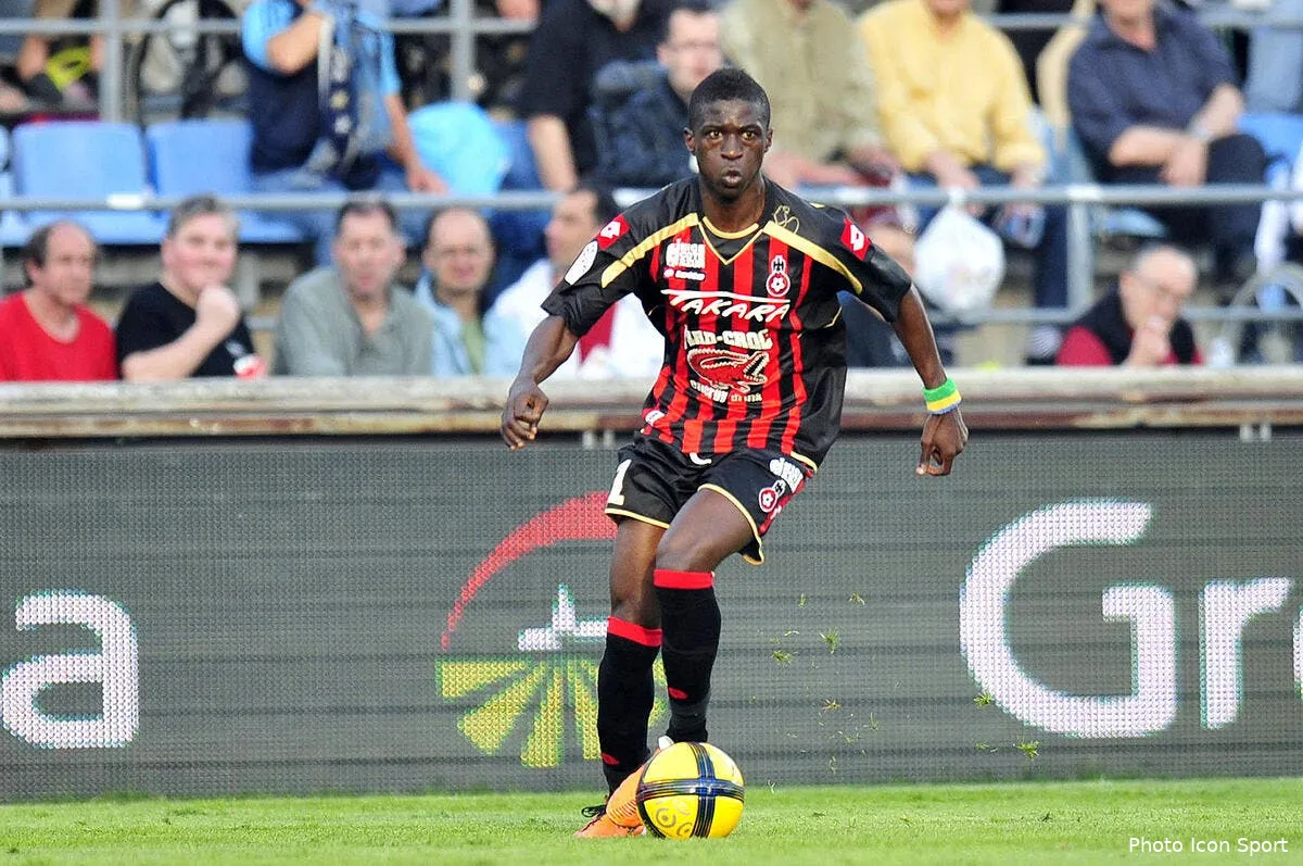 nice pret a lacher mouloungui a west ham iconsport noe 270411 99 4823512