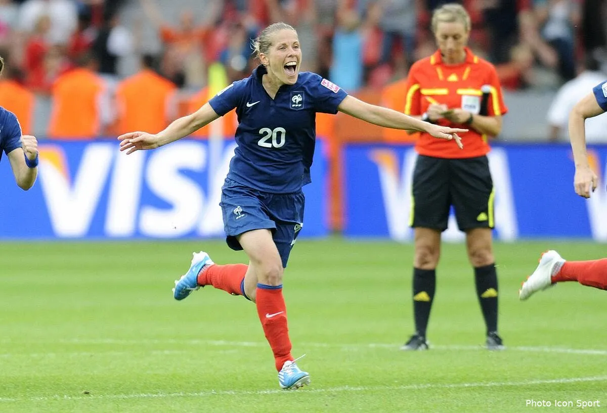 nike va reclamer de l argent a la fff pour les filles iconsport apr 090711 37 4225678