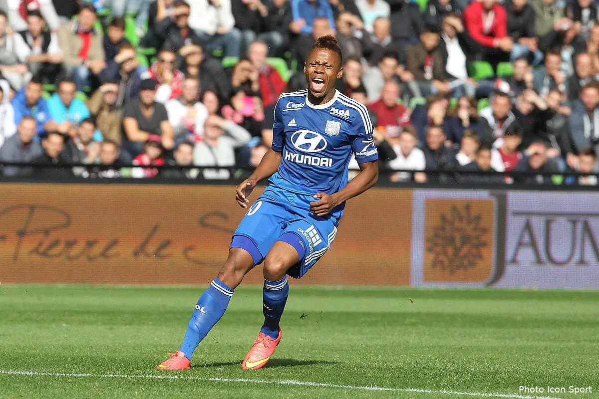 njie prolonge a l ol jusqu en 2019 iconsport mrv 310814 21 3492809