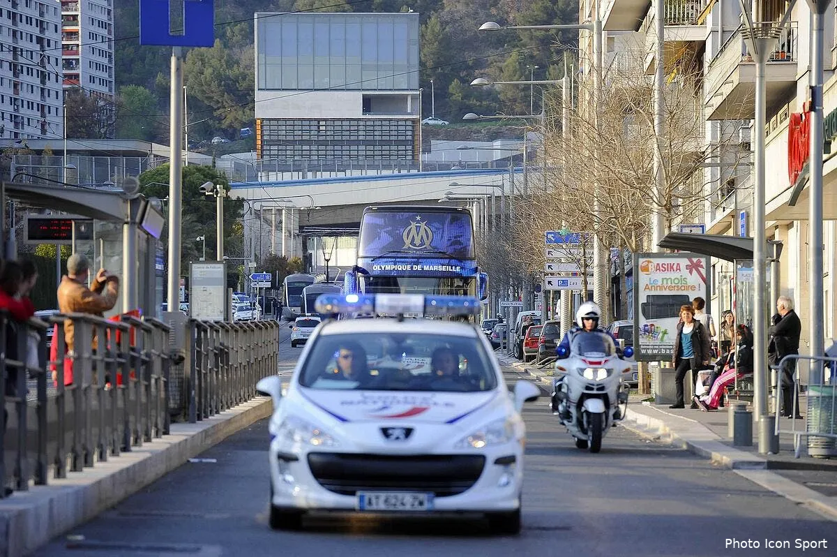 nouvelle descente de police pour des transferts a marseille iconsport aim 240312 05 40102091