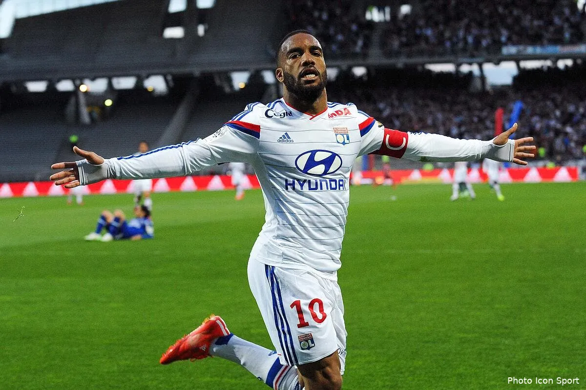 nouvelle offre colossale du psg pour lacazette iconsport jpt 150415 05 03115899