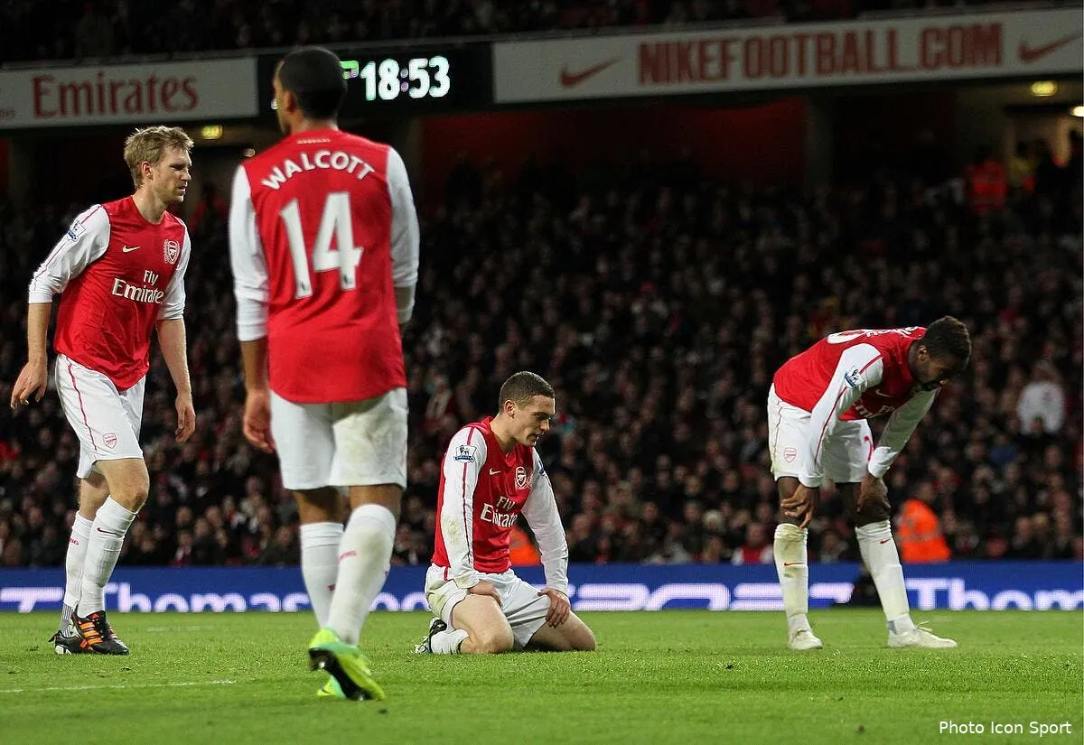 nouvelle saison blanche pour arsenal iconsport spi 271111 44 0231305