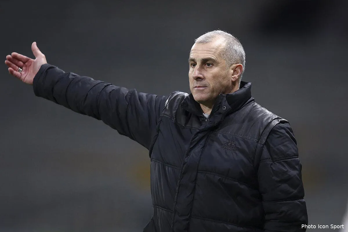 officiel alain casanova est le nouveau coach du rc lens iconsport blo 201214 10 12145836