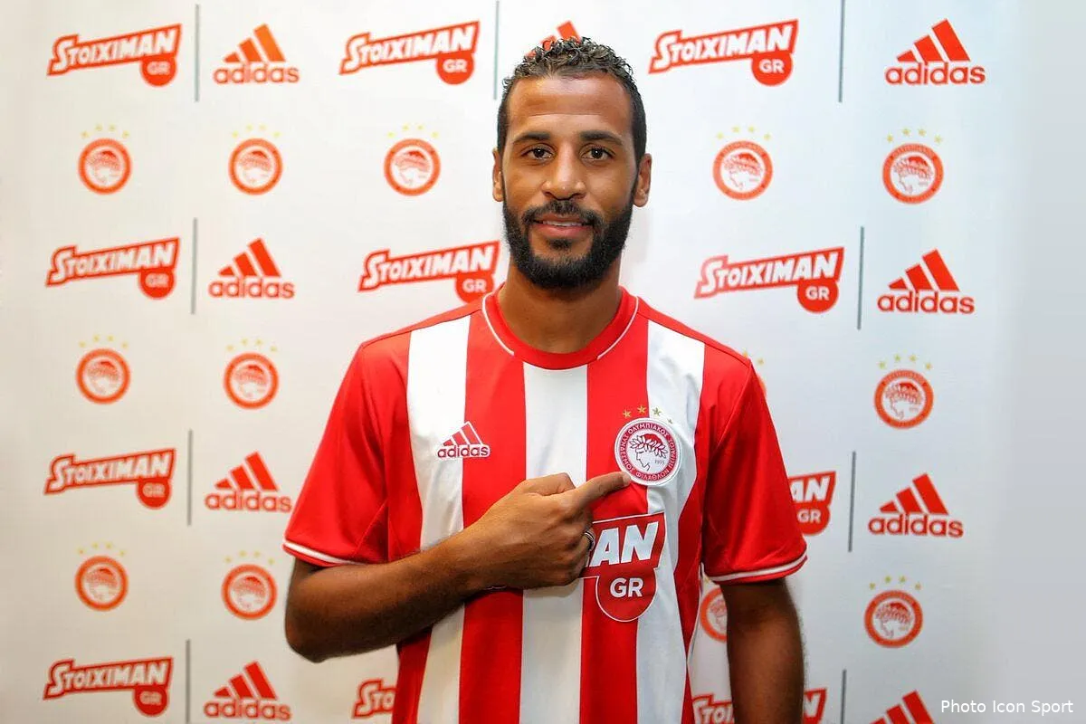 officiel alaixys romao signe a l olympiakos crk5h51wcaaqzn8153508