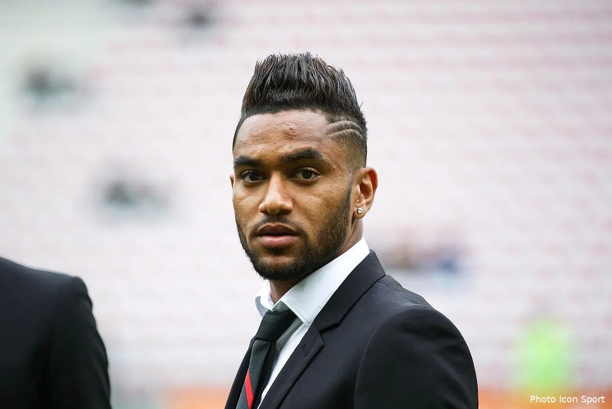 officiel amavi s engage jusqu en 2020 avec aston villa iconsport hao 180415 08 13116243