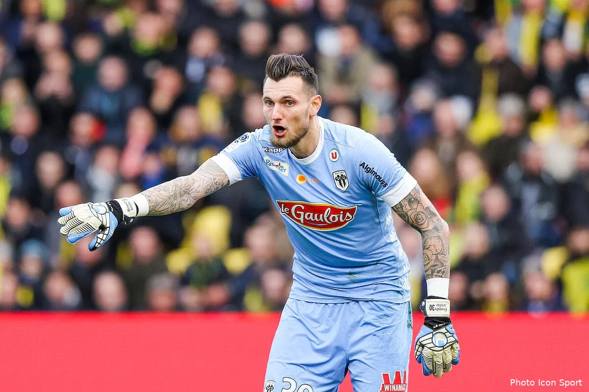 officiel angers envoie letellier aux young boys de berne iconsport icon lem 171217 45 60208305