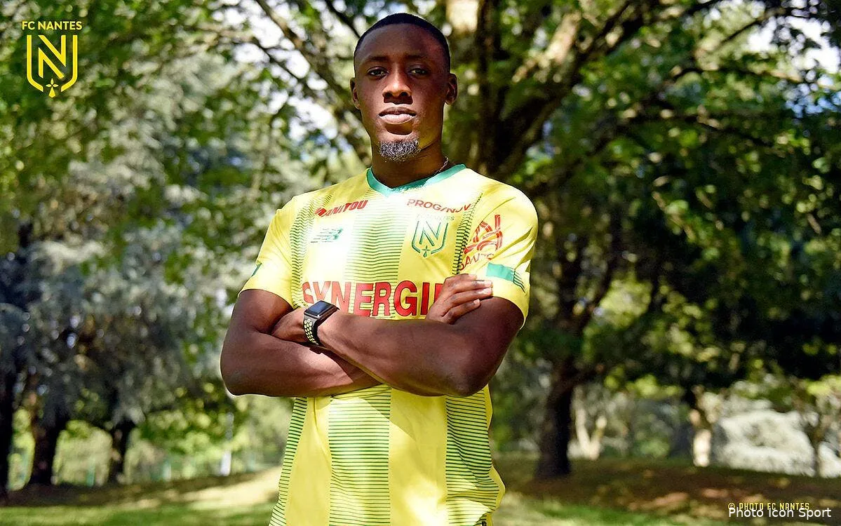 officiel appiah signe au fc nantes appiah256635