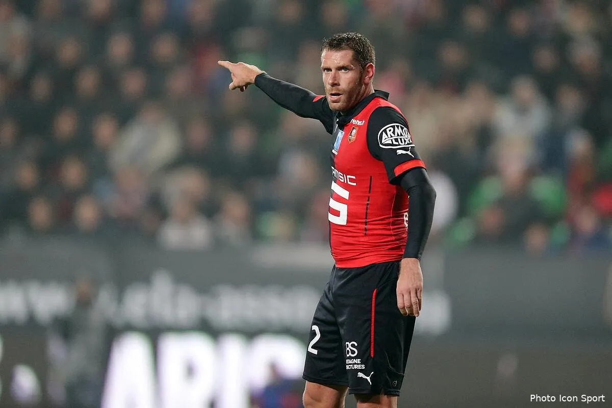 officiel armand prolonge de deux ans a rennes iconsport vmi 071114 05 7597307