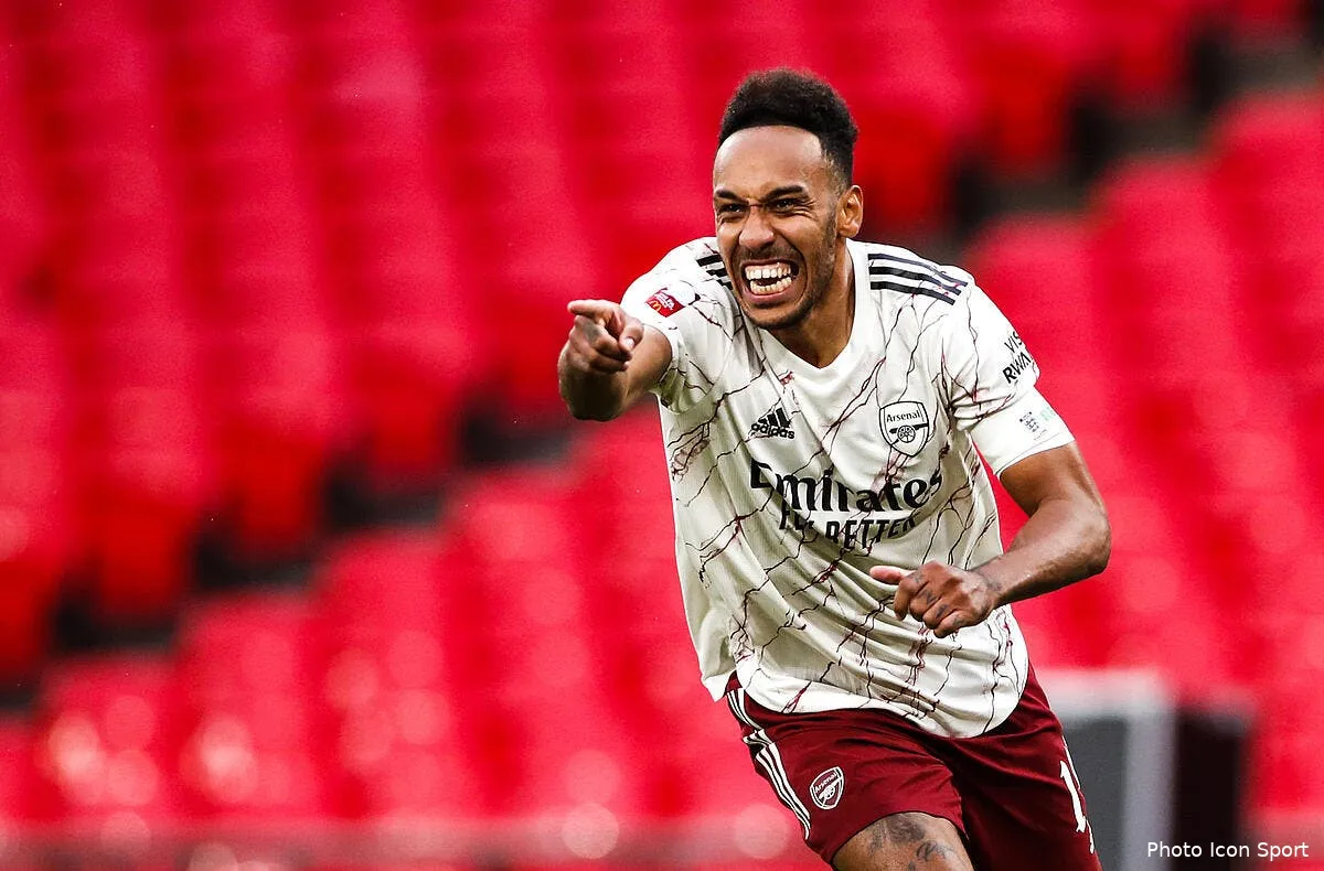 officiel aubameyang prolonge a arsenal icon 55229117294245