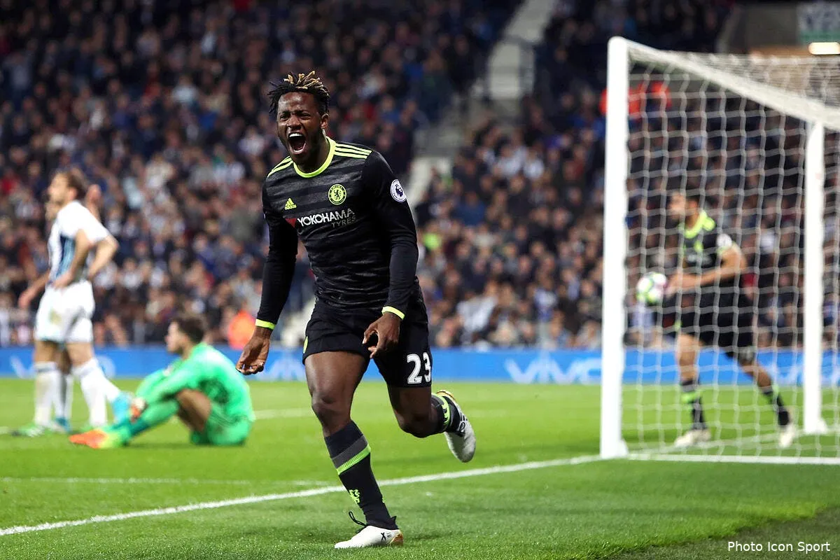 officiel batshuayi file en pret au fc valence batshuayi 22227257
