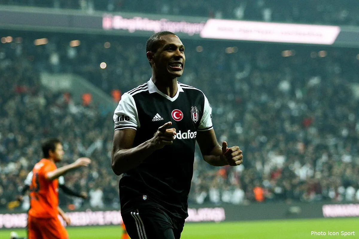 officiel besiktas confirme les negociations avec lyon pour marcelo iconsport spa 261116 08 09 1186143