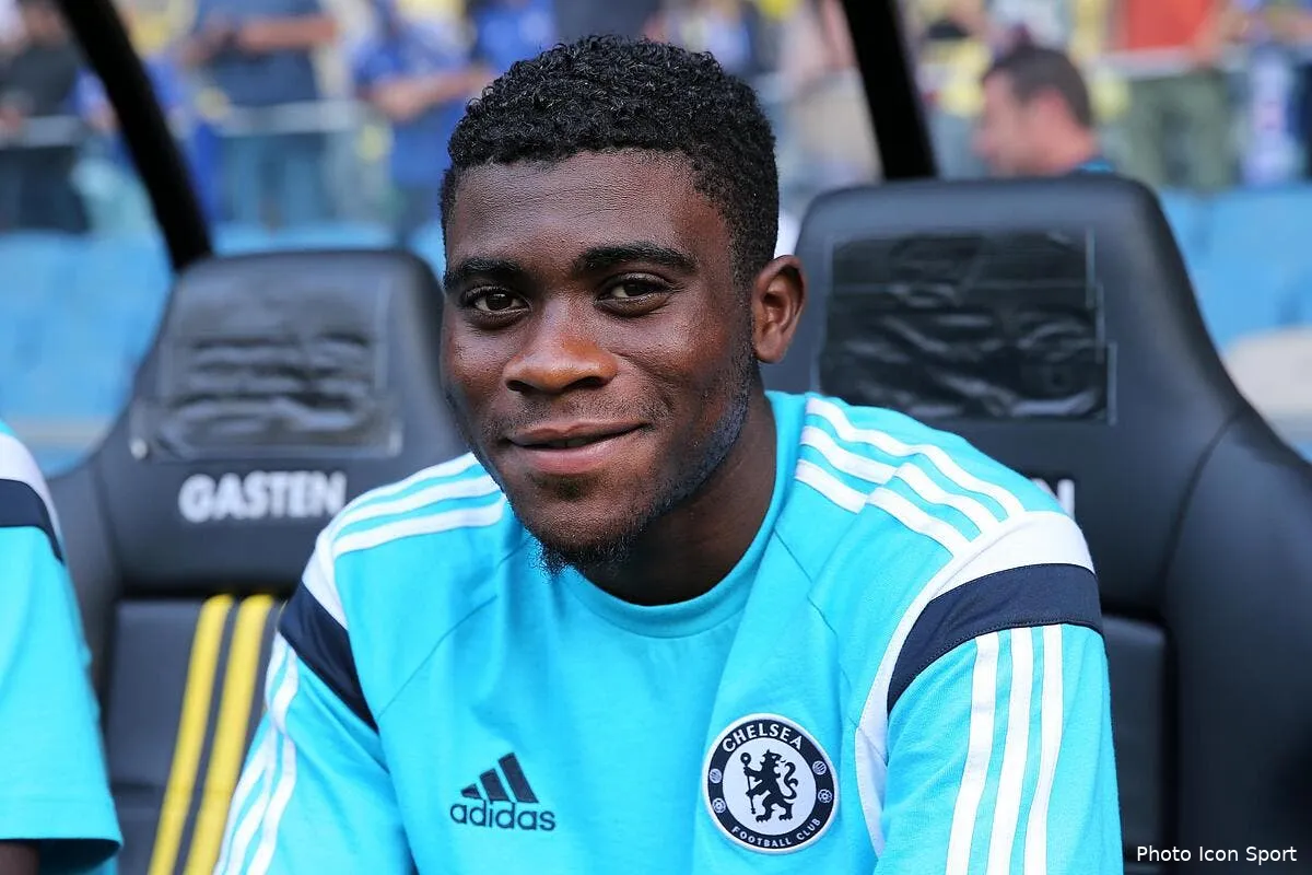 officiel boga prete par chelsea a rennes iconsport bpi 300714 77 10119739