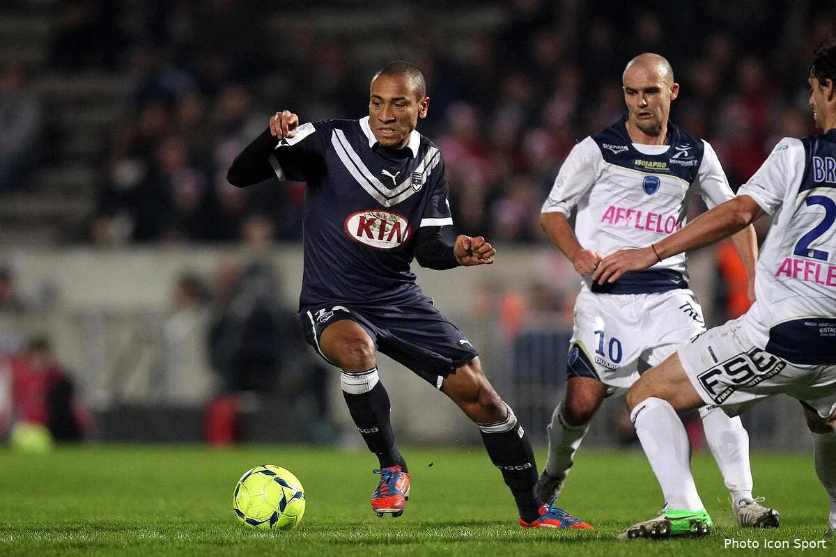 officiel bordeaux prete jussie a al wasl iconsport blo 221212 68 7848983
