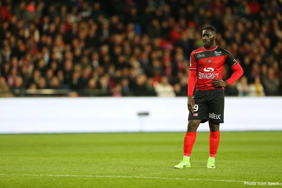officiel bordeaux recrute alexandre mendy de guingamp iconsport vmi 290417 08 06184163