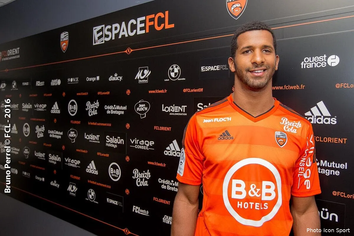 officiel cafu signe 4 ans avec lorient ckaj47 xiaaycjz145262
