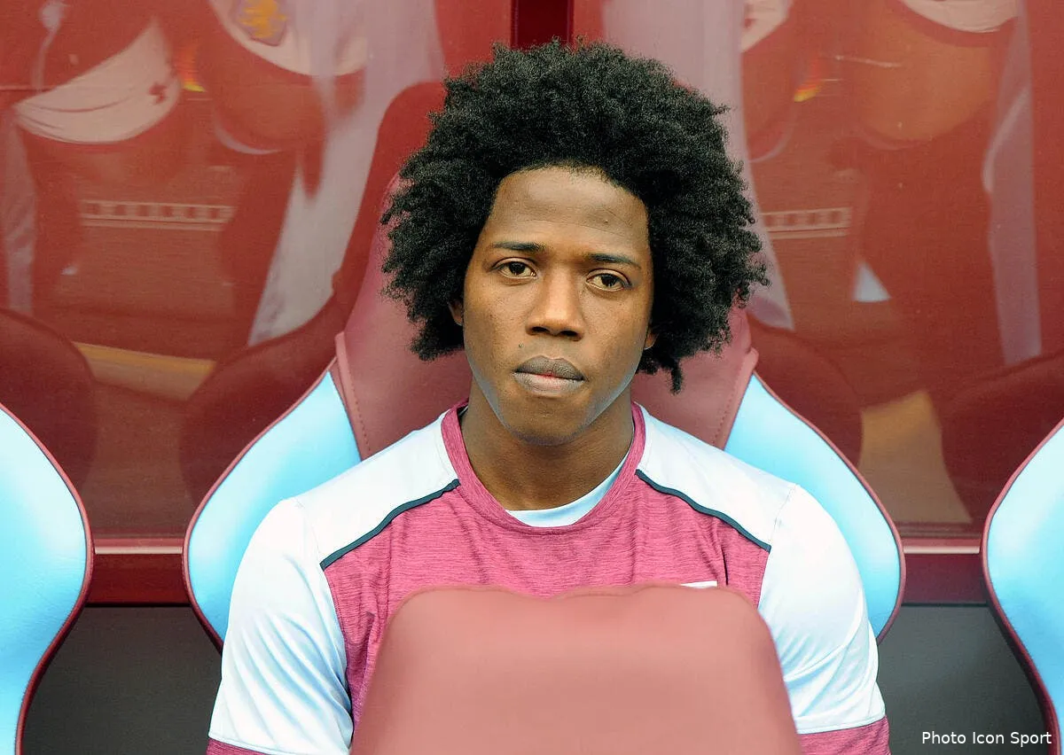 officiel carlos sanchez prete a la fiorentina iconsport pa 28197210151280